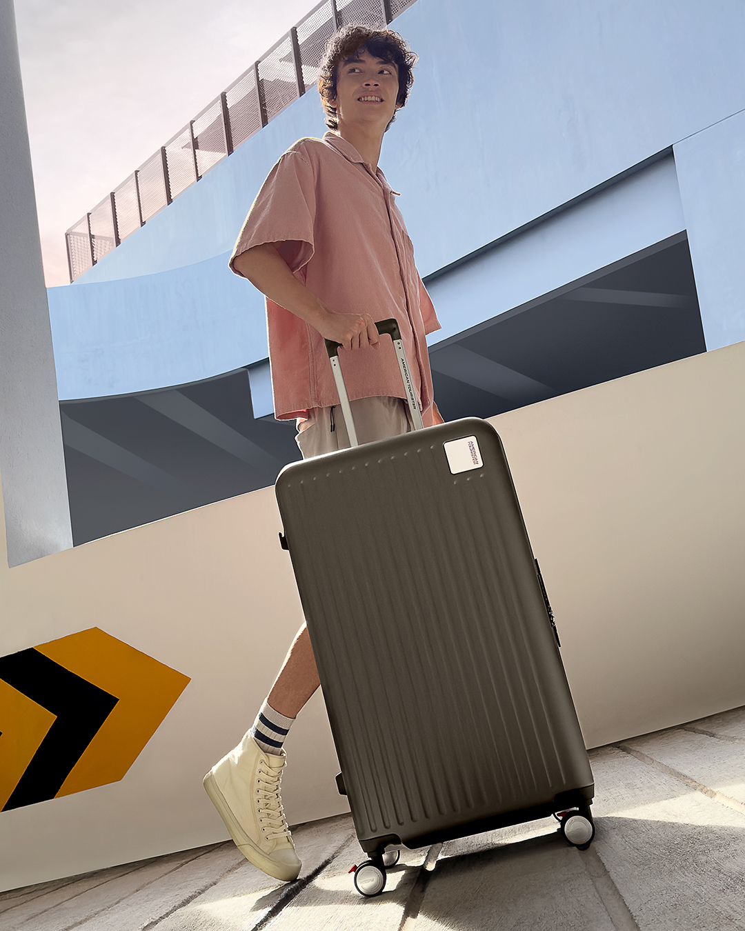 LOCKATION 트렁크 76/28 ZIP FRA OS  lifestyle | American Tourister